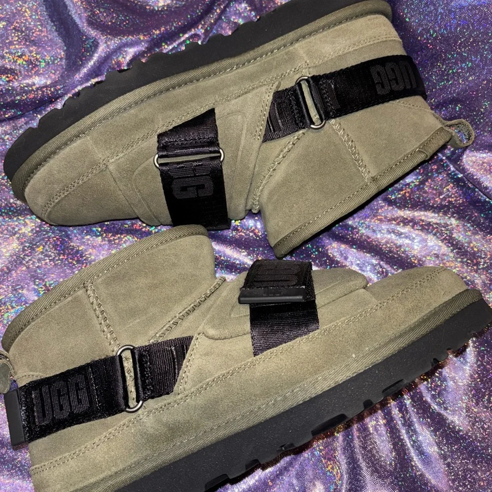UGG Boots Classic Ultra Mini Hybrid